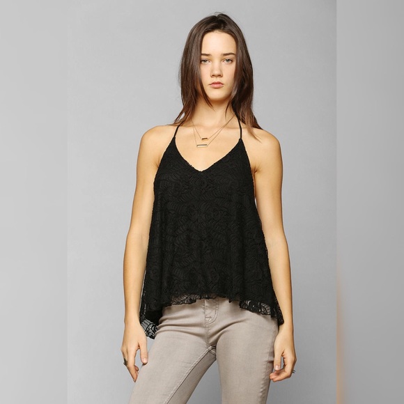 Pins and Needles Lace Deepv Halter Tunic Top - Picture 2 of 7